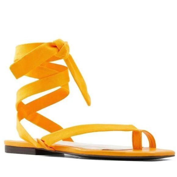WHO WHAT WEAR Brooke Strappy Yellow Sandals Women Size 8 (C6) - Picture 1 of 9